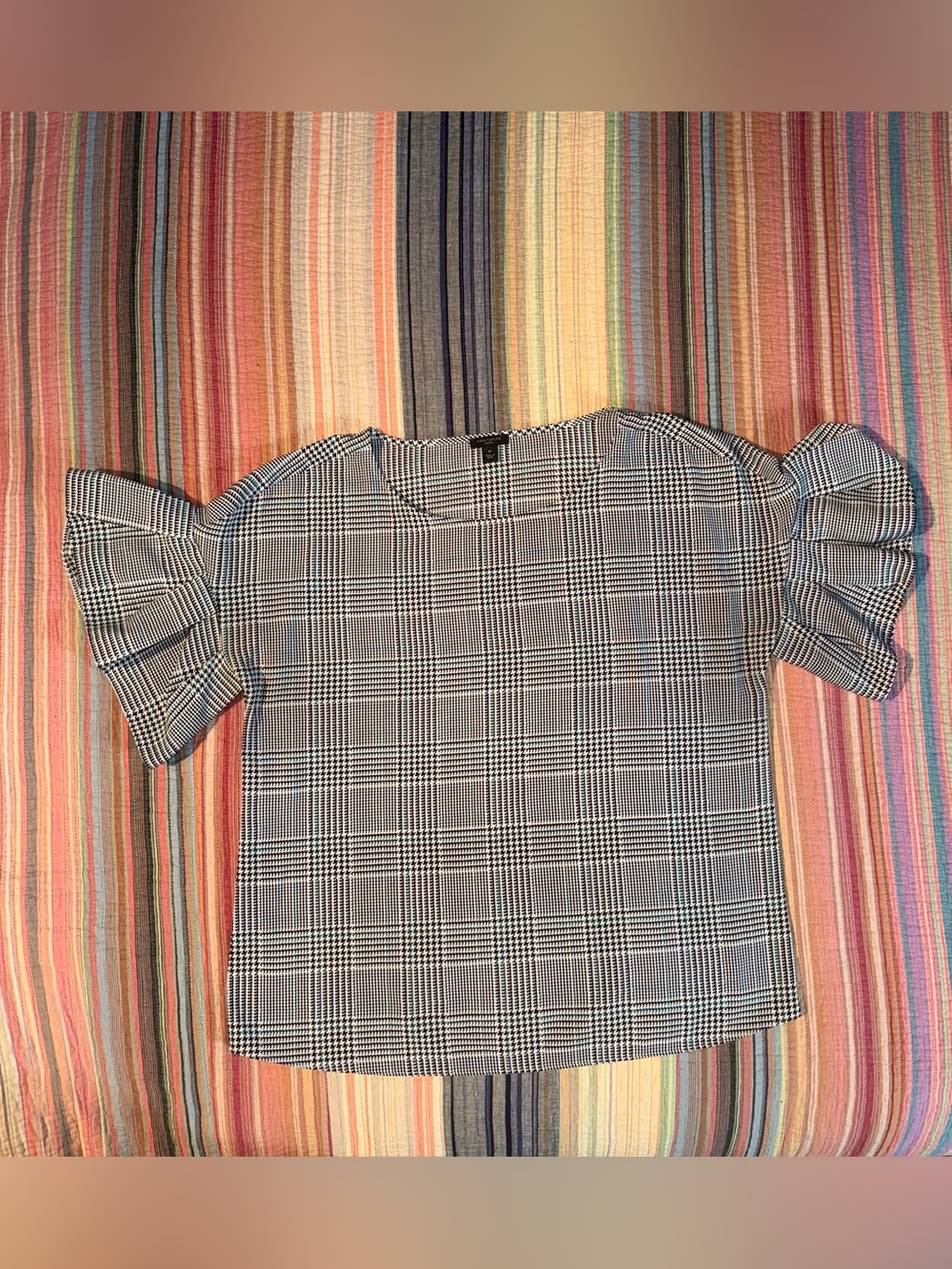 Ann Taylor Black and White Glen Plaid Puff-Sleeve Blouse